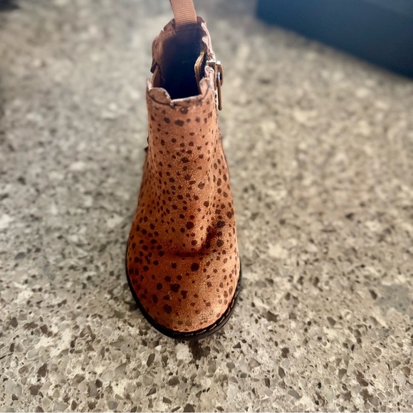 Baby Gap Toddler Sculpted Leopard Print Ankle Boots - Size 6C 🐆👢 - Picture 7 of 16